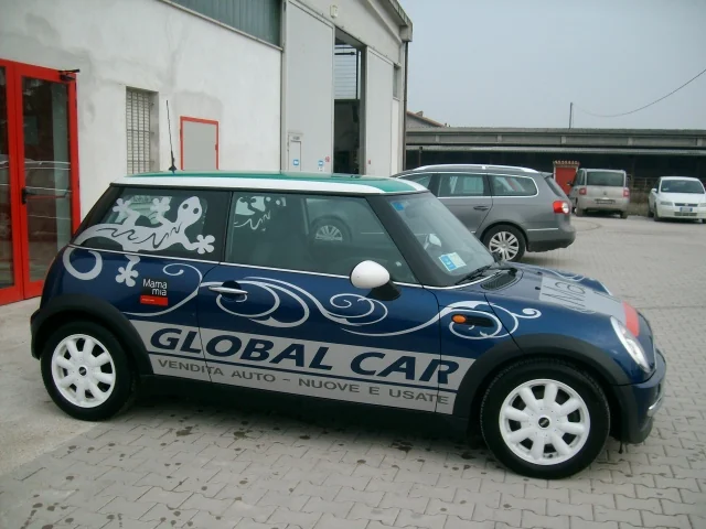 Chi sono Mini con la livrea Global Car, vendita auto nuove e usate, 2008